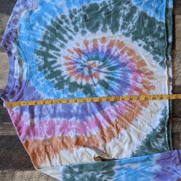 Daydreamer Spiral Tie Dye Crop Top Sweatshirt - Picture 5 of 7